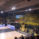 Eurocup: “Οι οπαδοί του ΑΡΗ μετέτρεψαν το Αμβούργο σε κίτρινη θάλασσα”