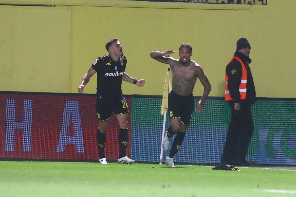 Στα… δύο μετά από 2,5 μήνες