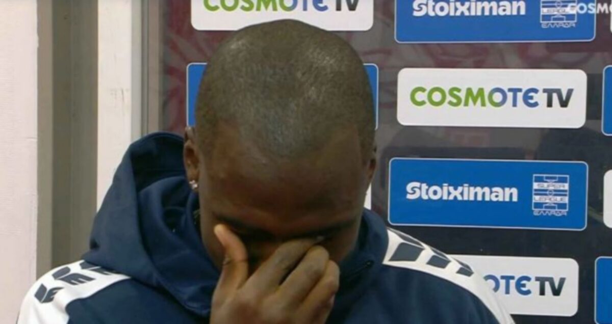 Το συγκλονιστικό video με τον Τεττέη: Δεν άντεξε και έφυγε από την συνέντευξη