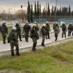 Πρόκληση και χειρονομίες από την Αστυνομία προς τους φίλους του ΑΡΗ! (vid)