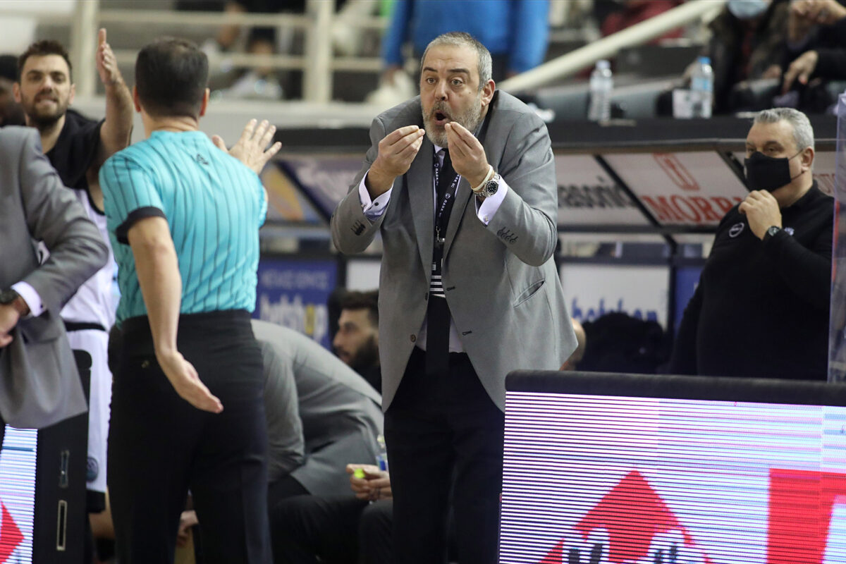 Χατζόπουλος: «Δεν έχει πληρώσει ο Μυστακίδης, με πέταξαν έξω από τις πληρωμένες θέσεις»