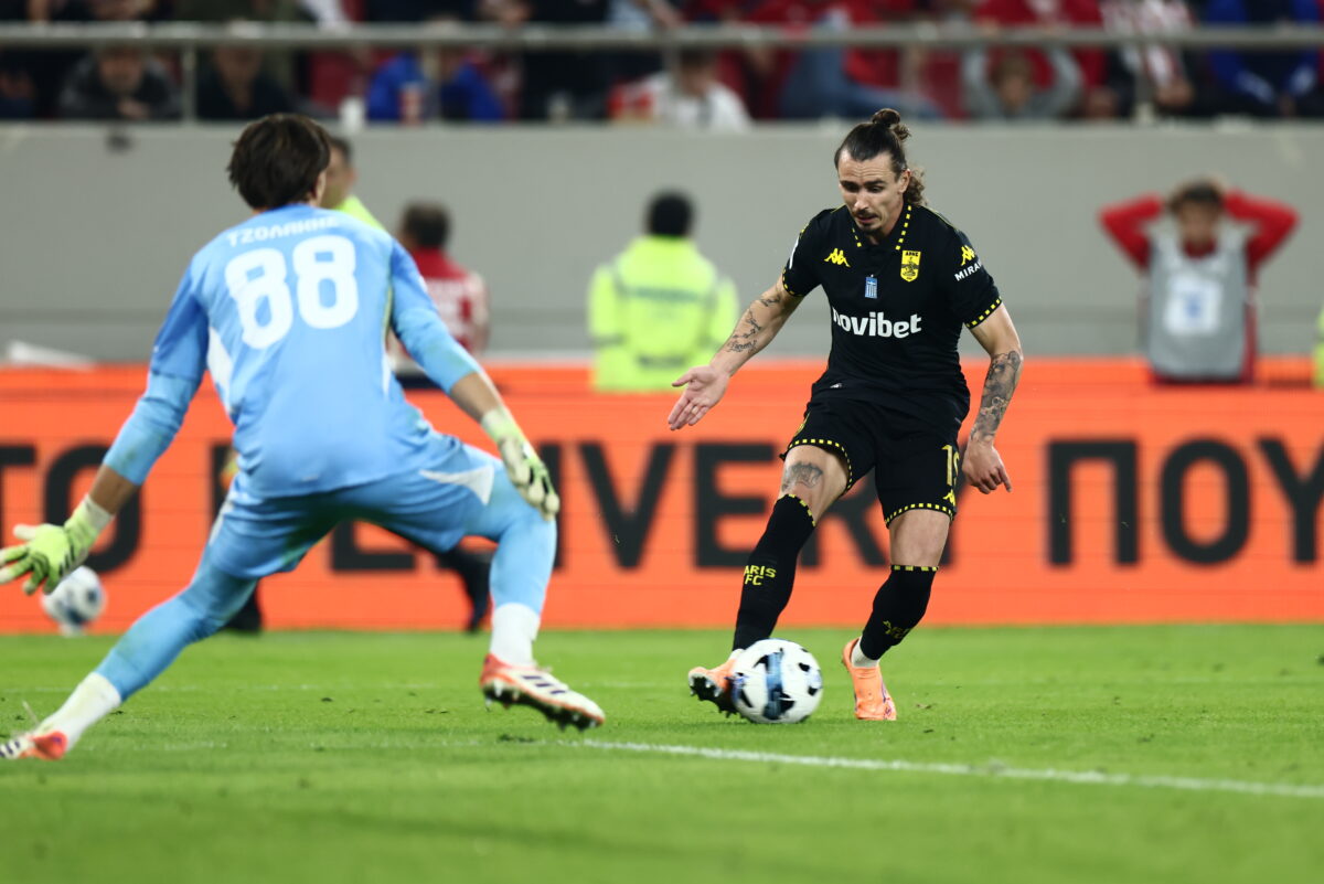 Μπήκαν Αλφαρελά-Γένσεν, ατομικό για τρεις