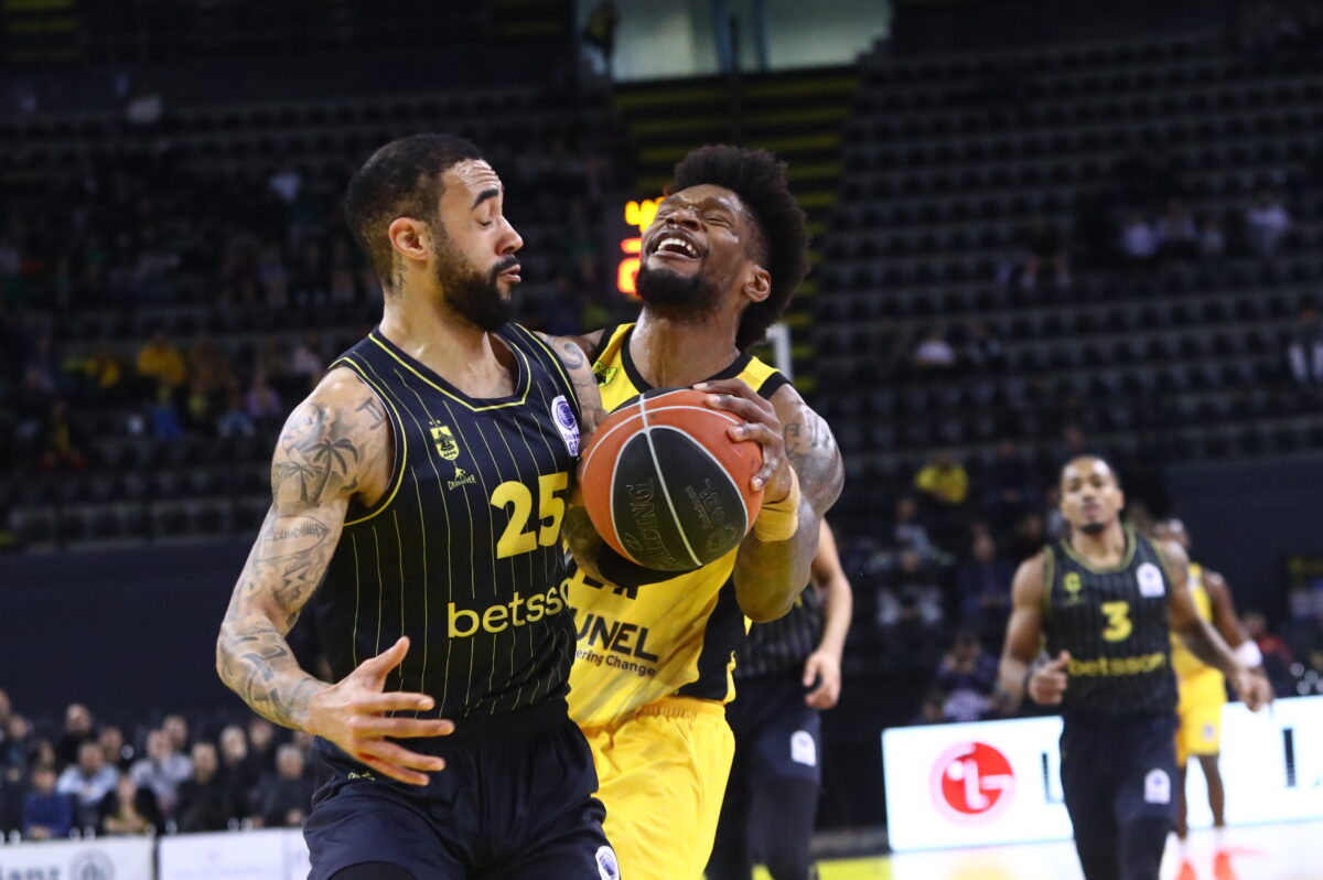 Πήρε… ψηλό η ΑΕΚ