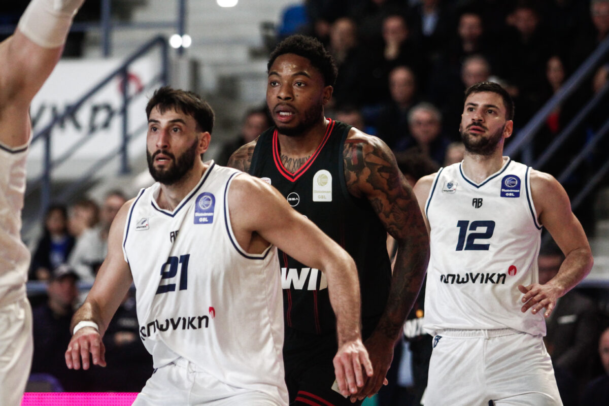 Πάσες… blooper στο Καρδίτσα-Ολυμπιακός (vids)