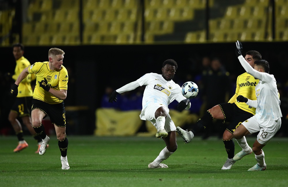 Γιένσεν: «Είμαι θυμωμένος αλλά δεν παίρνουμε το γκολ… πίσω»