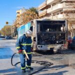 Θεσσαλονίκη: Αστικό λεωφορείο τυλίχθηκε στις φλόγες (vid)