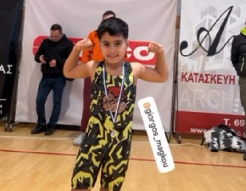 ΑΡΗΣ… και στην πάλη: Ο Στράτος αγωνίζεται σε αγώνες παίδων με το σήμα του SUPER 3! (vid)