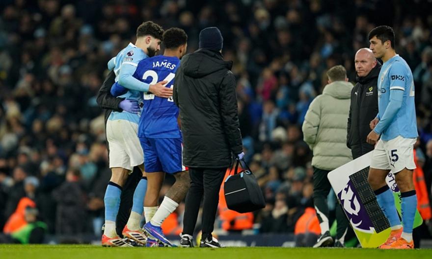 Μάντσεστερ Σίτι: Τέλος η χρονιά για Γκβάρντιολ