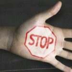 Καθηλωτικές μαρτυρίες νέων που πέρασαν το πρόγραμμα απεξάρτησης (vid)