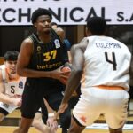 “Ωραίος” Αντετοκούνμπο: Πρώτος ριμπάουντερ, πρώτος μπλοκέρ και… αλάνθαστος