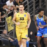 Τα Κιτρινόμαυρα γενέθλια του Άντζουσιτς (pic)