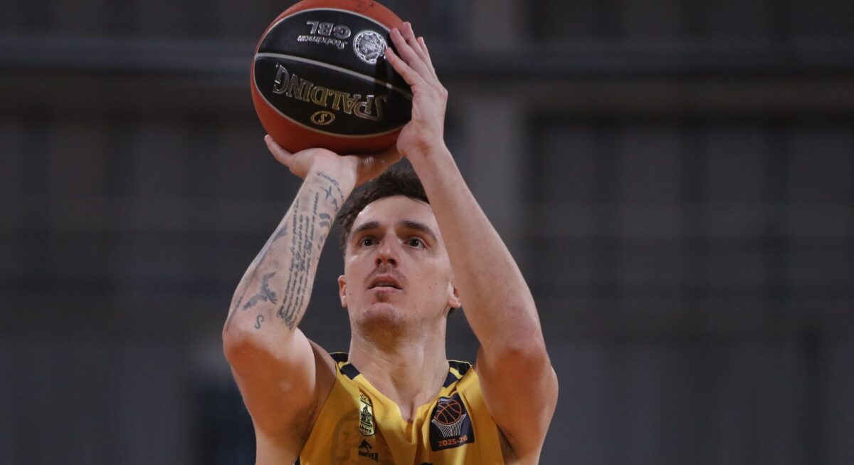 Οι μισοί πόντοι μέσω τριπόντων και το 60% που έδωσε ώθηση