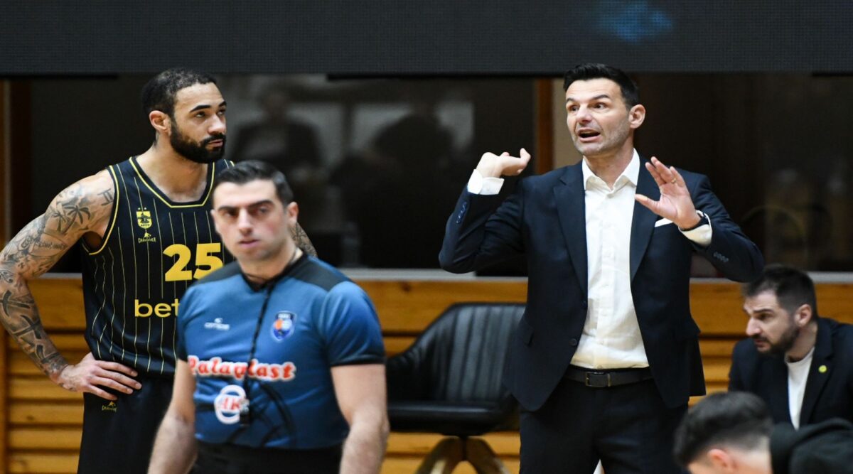 O AΡΗΣ στους 62 πόντους, με διαιτησία ντροπή και 27 βολές του Προμηθέα