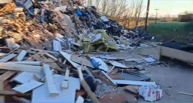 Επικίνδυνες πλάκες κοντά στη βιομηχανική ζώνη της Θεσσαλονίκης (vid)