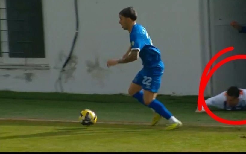 Επικό στιγμιότυπο στο Νίκη Βόλου – Ηρακλής! (vid)