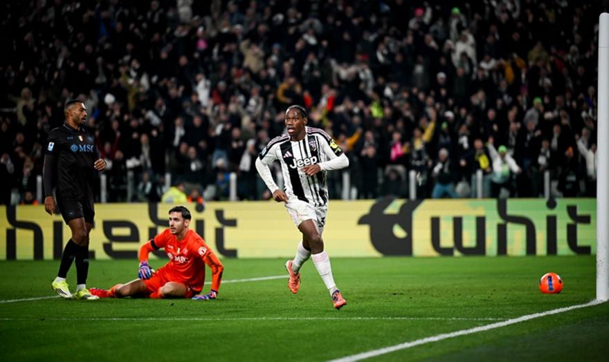 Τρομερή Γιουβέντους, 3-0 την Νάπολι (vid)