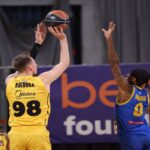 Κομβικός Κουλμπόκα με χέρι… αλφάδι