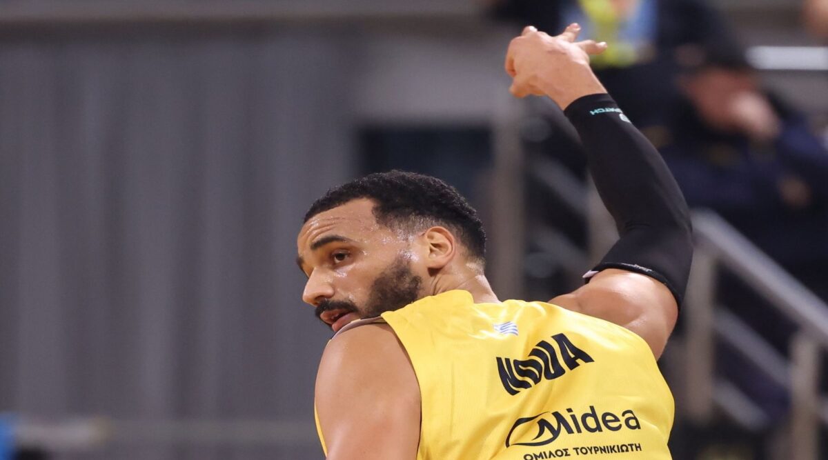 “Κιτρινόμαυρη” αντίδραση και προβάδισμα με Νουά (vid)