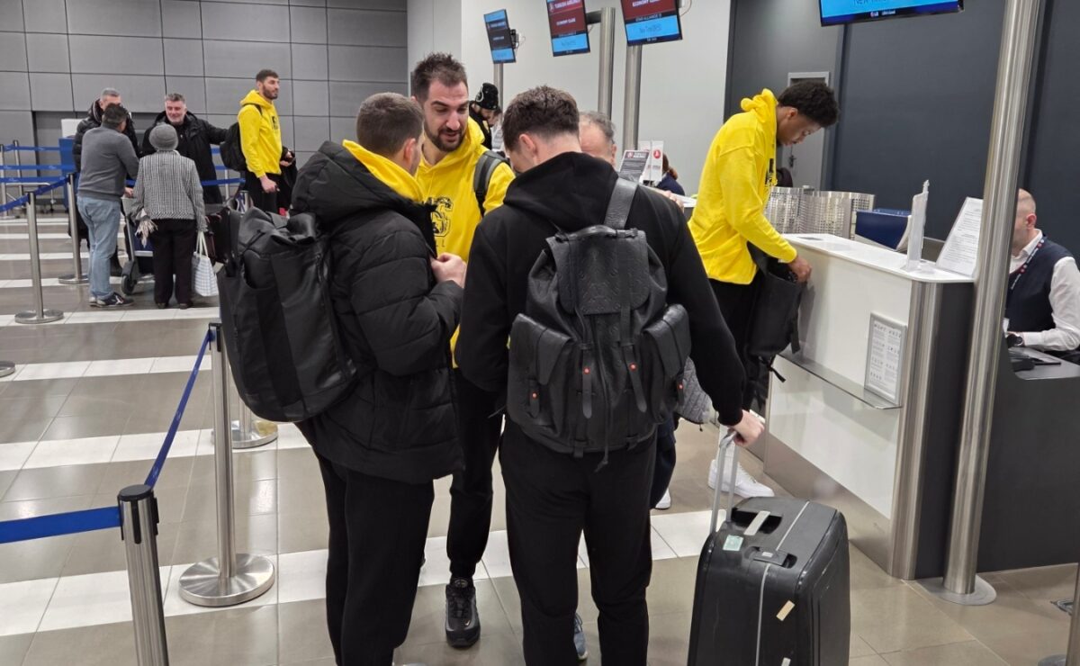 Έφυγε για Κωνσταντινούπολη ο ΑΡΗΣ Betsson (pic)