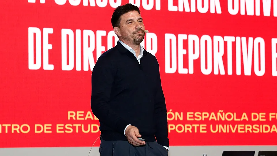 Ρέγες: «Αναντικατάστατος ο ρόλος του αθλητικού διευθυντή»