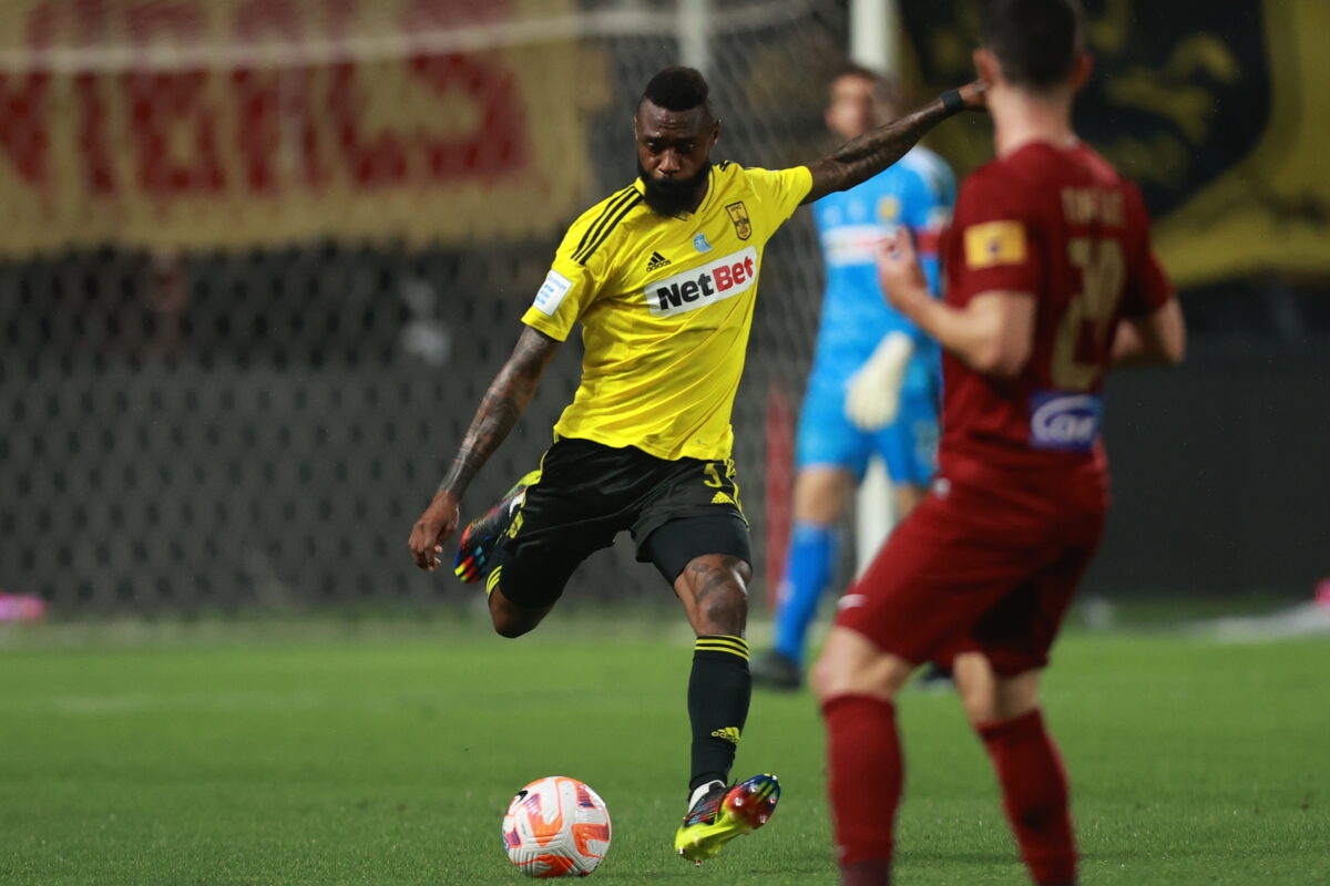 Σταμάτησε το ποδόσφαιρο ο Ενκουλού