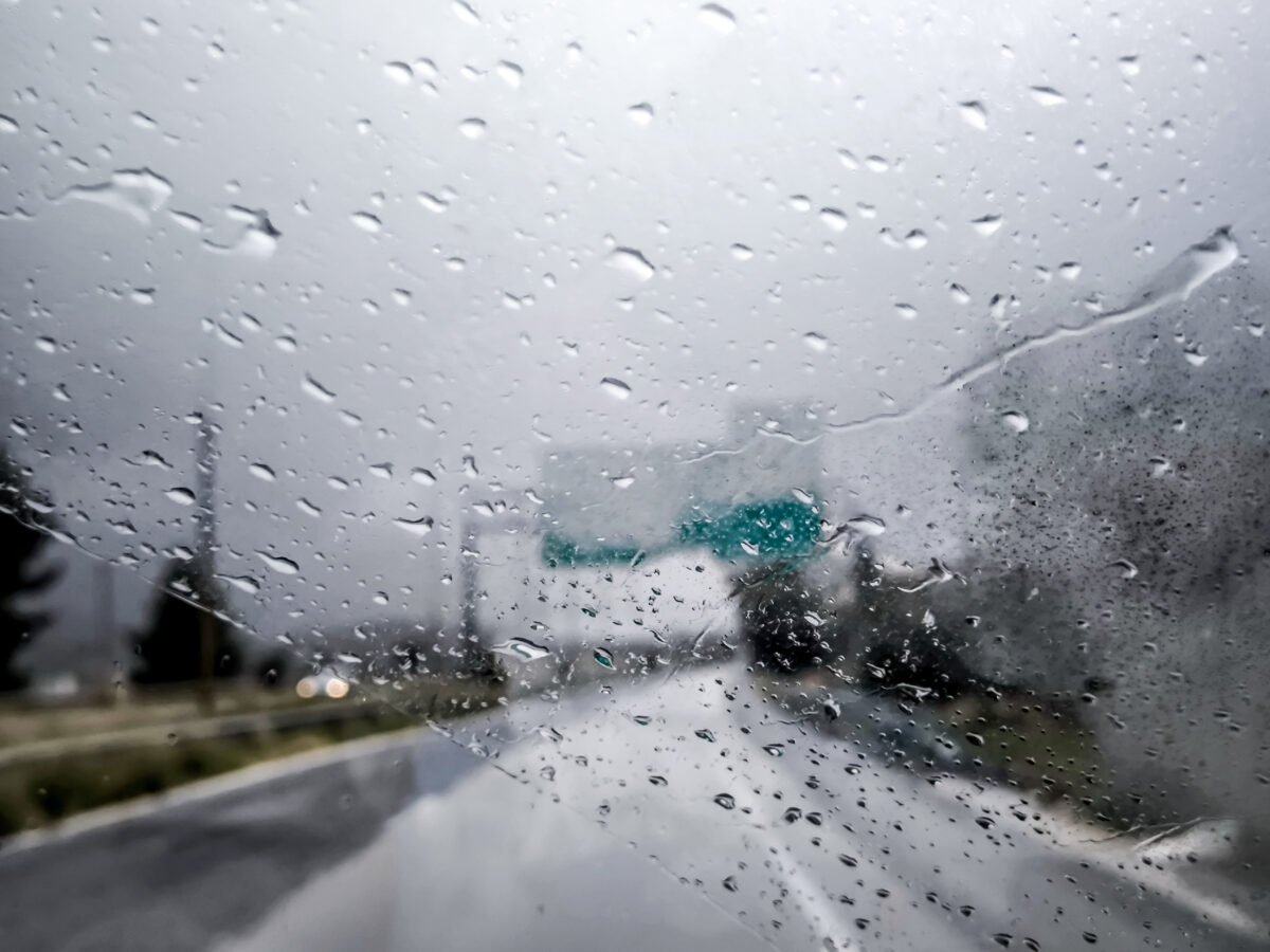 Σαρώνει την Ελλάδα η κακοκαιρία