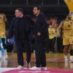 Μπήκε στο παρκέ ο Αταμάν και αποβλήθηκε (vid)