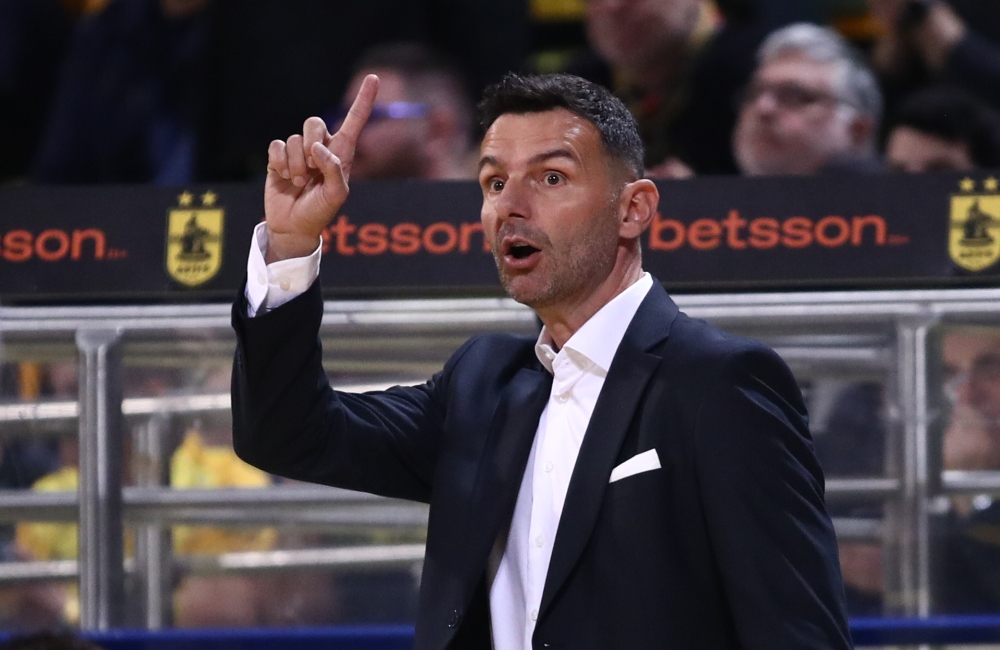 Μίλιτσιτς: «Η ομάδα δείχνει μεγάλη πρόοδο – Επόμενος στόχος η δεύτερη φάση» (vid)