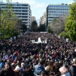 Σύνταγμα: Συγκλονίζει πατέρας θύματος των Τεμπών (vid)