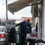 Φονική έκρηξη: Χειροκροτούσαν τον ιδιοκτήτη της «Βιολάντα» στη σκιά 5 θανάτων (vid)