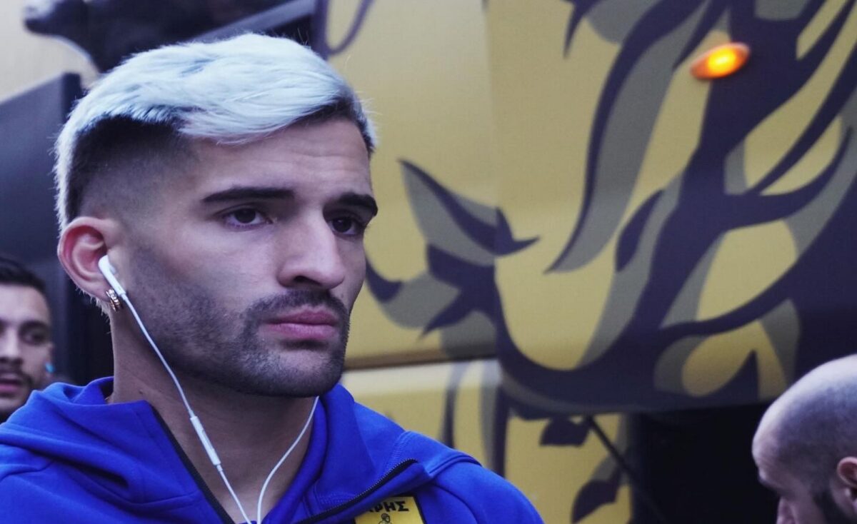 H άφιξη των παικτών του ΑΡΗ (pics)