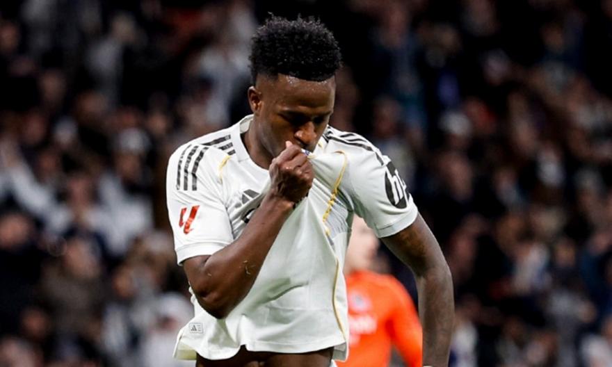 Η Ρεάλ διέλυσε τη Σοσιεδάδ και πάτησε κορυφή