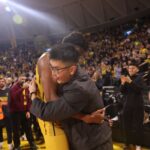 Κιτρινόμαυρο πάρτι, αγκαλιές με Σιάο και αποθέωση! (vid)