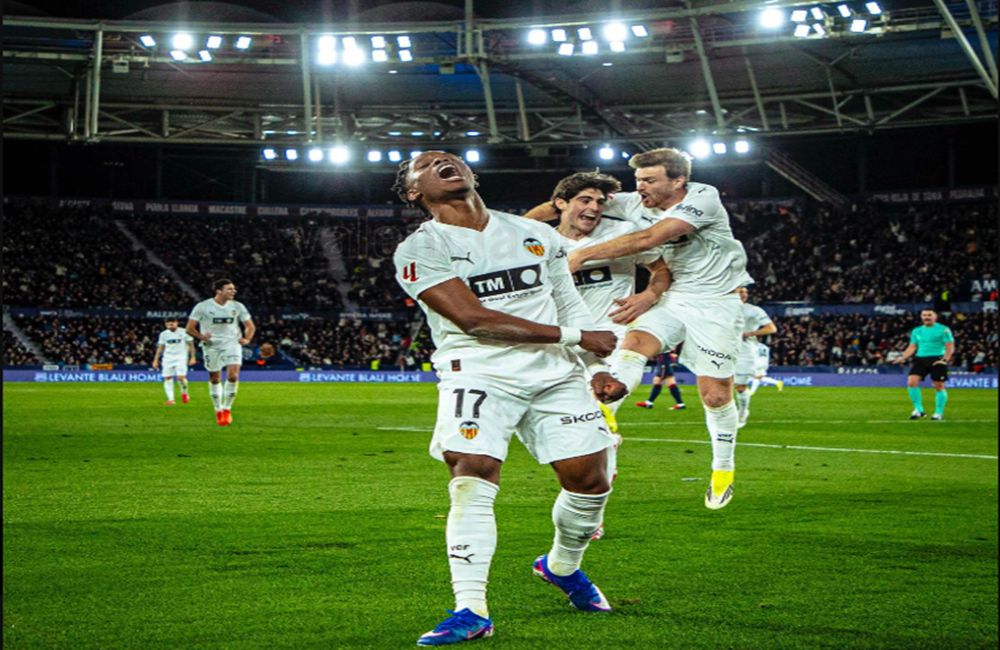 «Διπλό» παραμονής για Βαλένθια