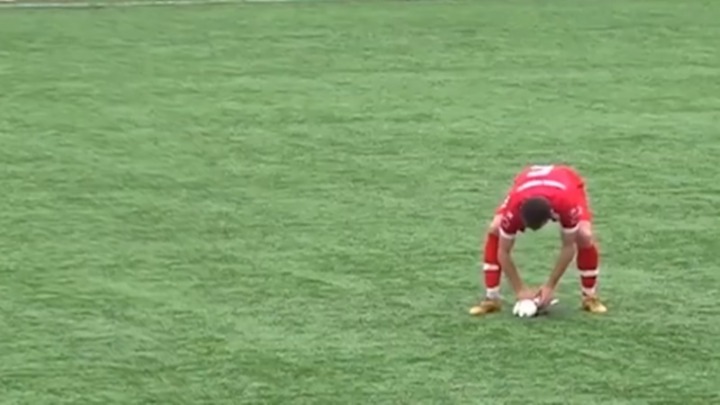 Παίκτης έσωσε με ΚΑΡΠΑ γλάρο που χτυπήθηκε από μπάλα (vid)