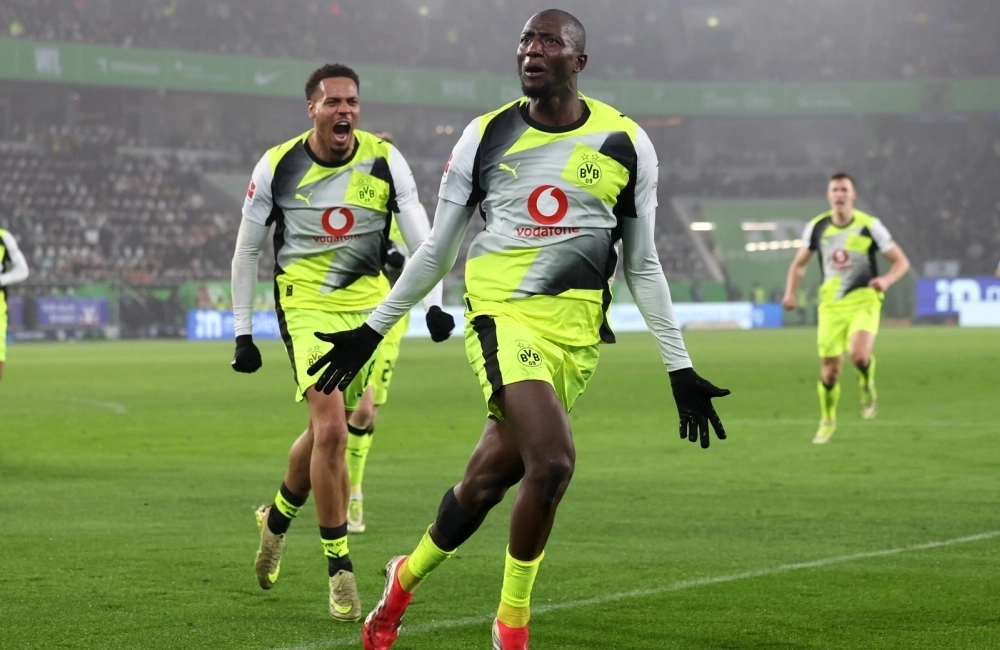 «Διπλό» της Ντόρτμουντ στην έδρα της Βόλφσμπουργκ