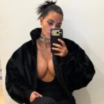 Με δύο καρέ η Κιμ… έριξε το Instagram