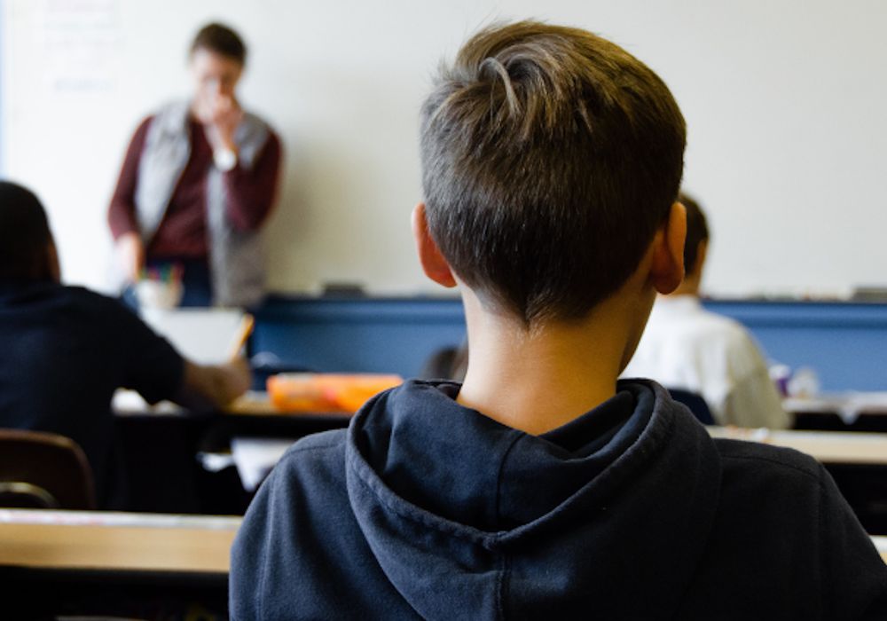 Μητέρα κατήγγειλε δασκάλα ότι χτύπησε τον 9χρονο αυτιστικό γιο της (vid)