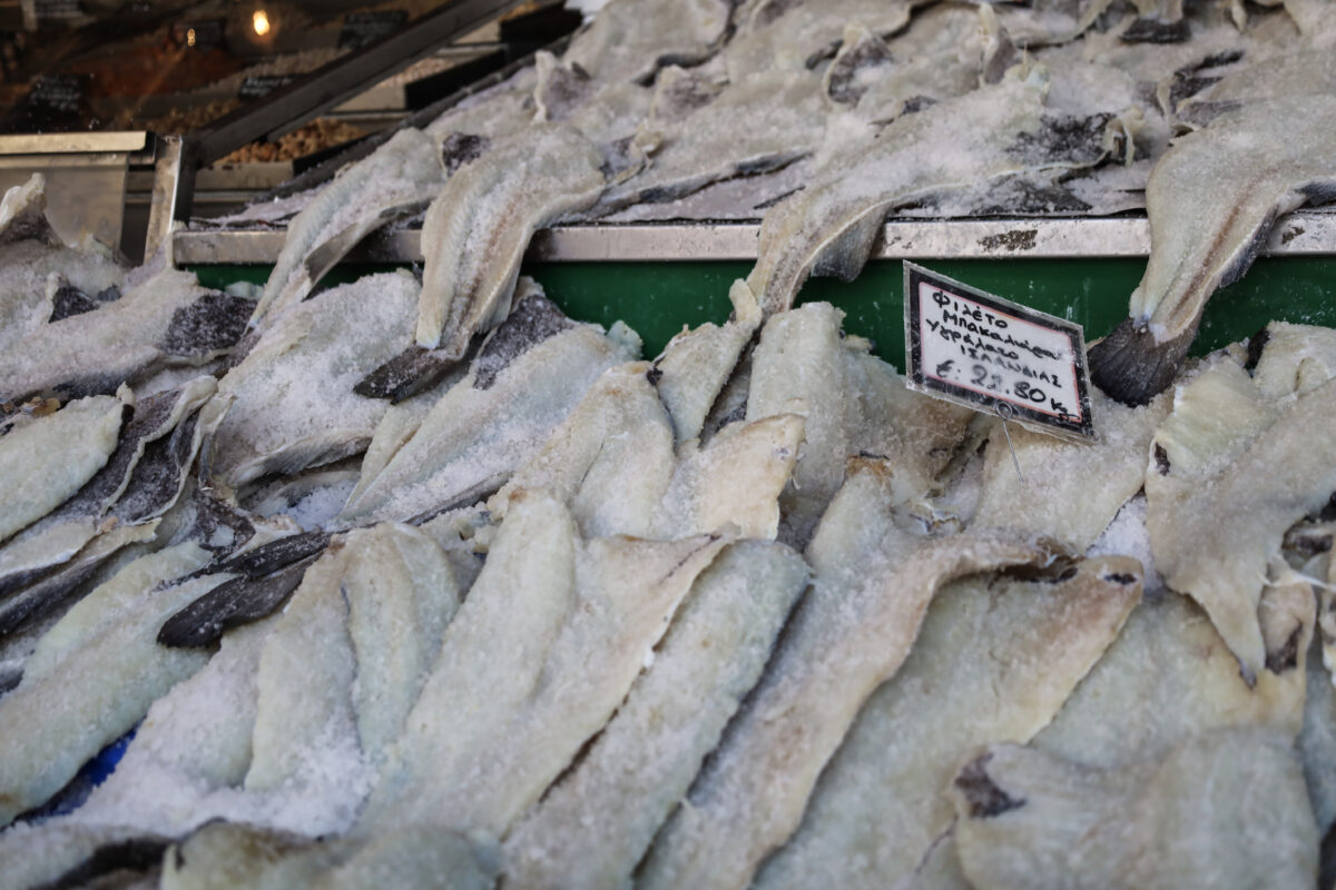 Ο μπακαλιάρος είναι… αλμυρός φέτος – Η τιμή του κιλού εν όψει 25ης Μαρτίου