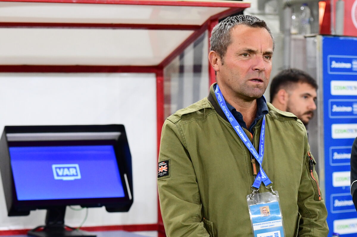 VAR σε Καραϊσκάκη και Ν. Φιλαδέλφεια σε… βανάκια