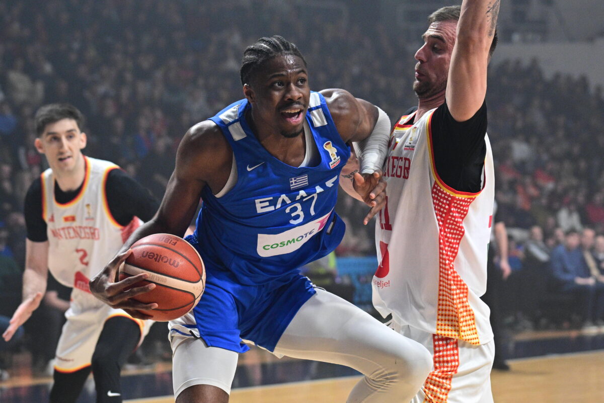 Μαυροβούνιο-Ελλάδα: Εκπληκτικός σε άμυνα και επίθεση ο Κώστας Αντετοκούνμπο! (vid)