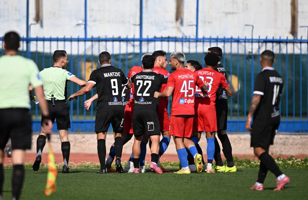 Πανιώνιος – Καλαμάτα: Μεγάλη ένταση στη Νέα Σμύρνη, αποβλήθηκε ο Κολοβός (vid)