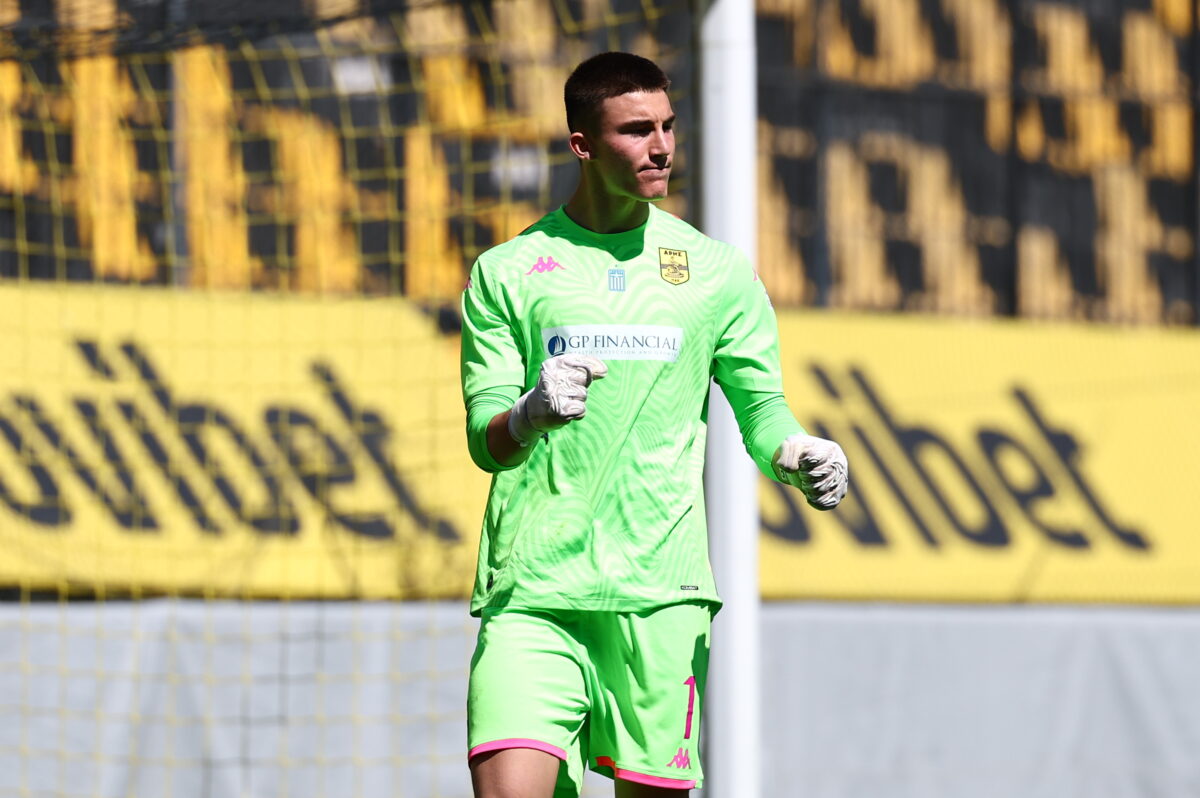 Ο υιός Ρέγες… (vid)