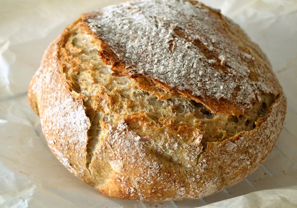 Χαλκίδα: Βρέθηκαν βίδες σε ψωμί που προοριζόταν για τη σίτιση νηπίων (vid)