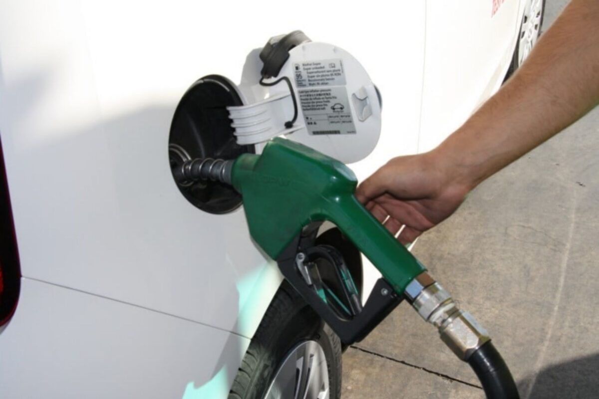 Πότε θα δούμε μείωση της τιμής της αμόλυβδης στα πρατήρια (vid)