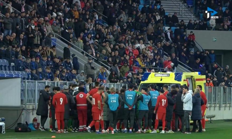 Κατέρρευσε εν ώρα αγώνα ο προπονητής της U21 της Τουρκίας