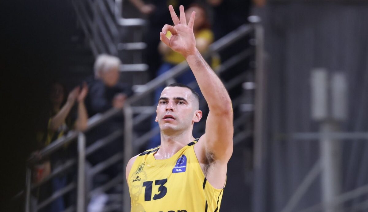 O AΡΗΣ… φορτσάρει με 8/10