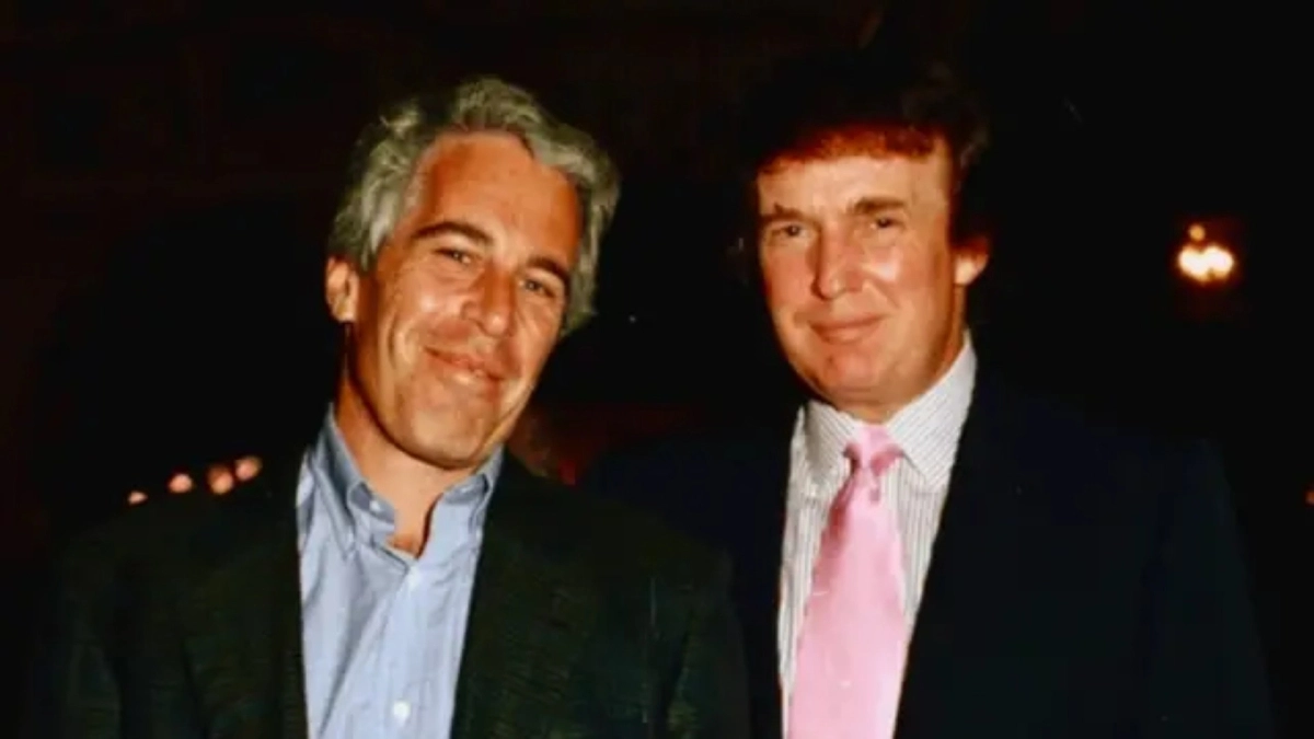 «Ο Τραμπ ρισκάρει έναν παγκόσμιο πόλεμο για να… θάψει το σκάνδαλο Έπσταϊν»