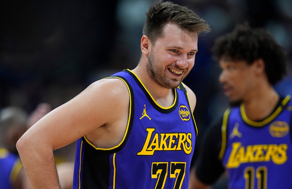 NBA: Βαρύ πρόστιμο στον Ντόντσιτς για τη χειρονομία του για… χρηματισμό των διαιτητών