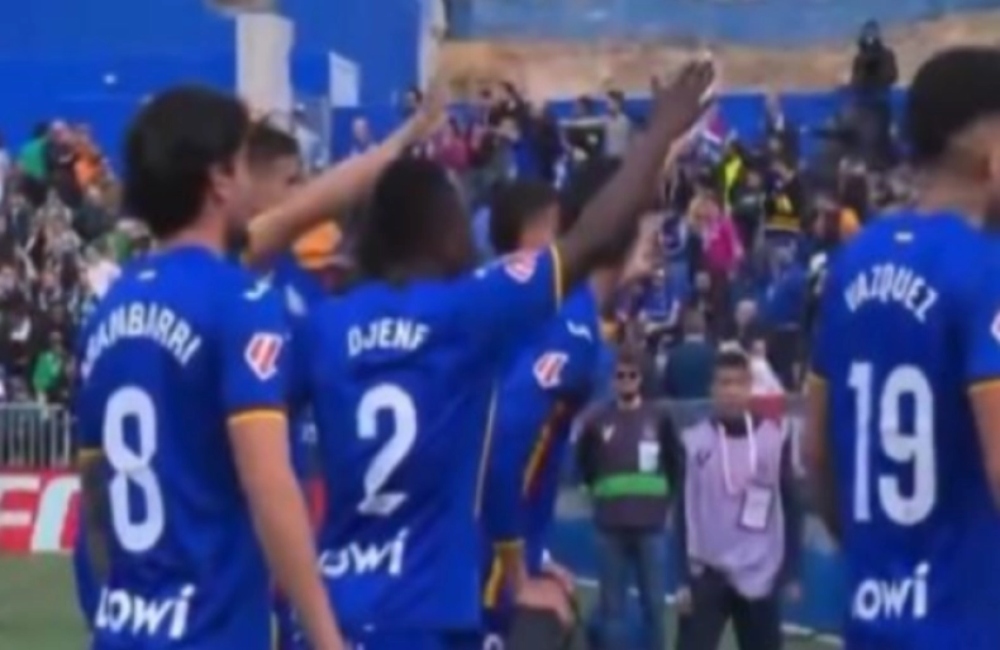 Χετάφε – Μπέτις: Προσωρινή διακοπή μετά από συγκρούσεις οπαδών με την Αστυνομία (vid)